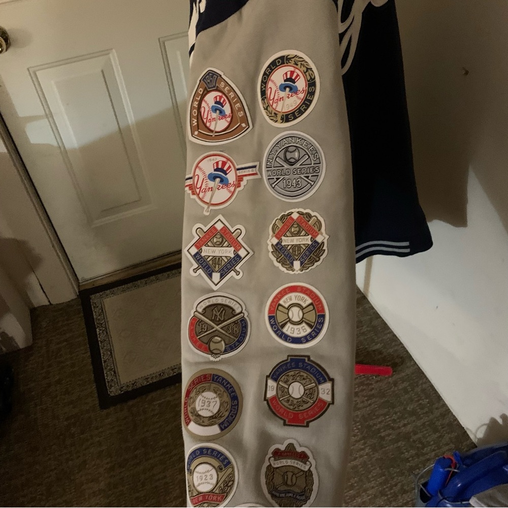 Genuine Merchandise 26X World Series Championship Varsity Jacket XXL - Picture 5 of 7